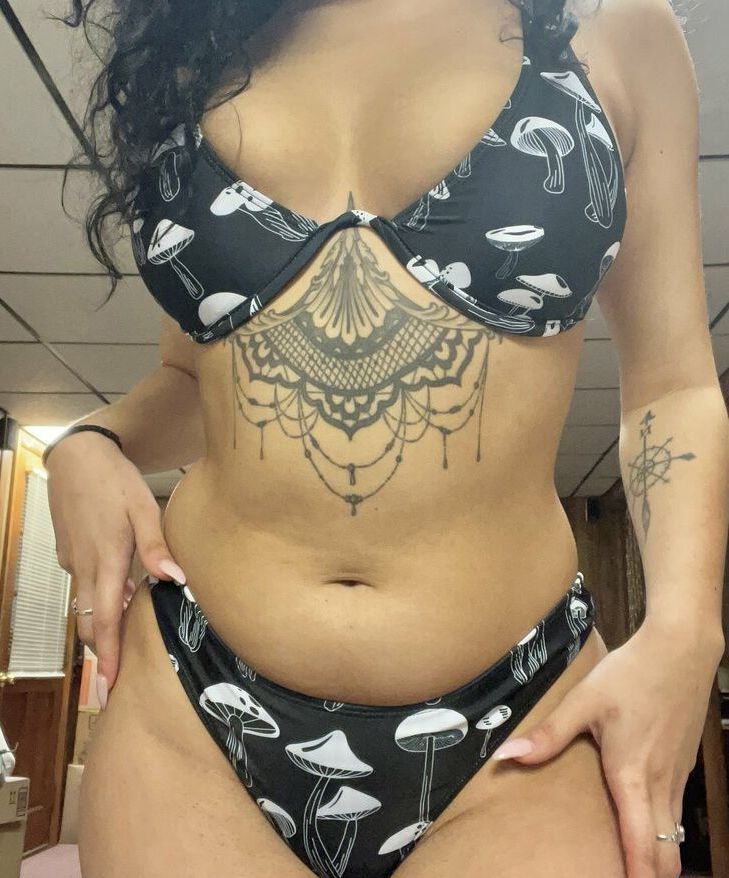 Lexi SmolBirdnsfw nude