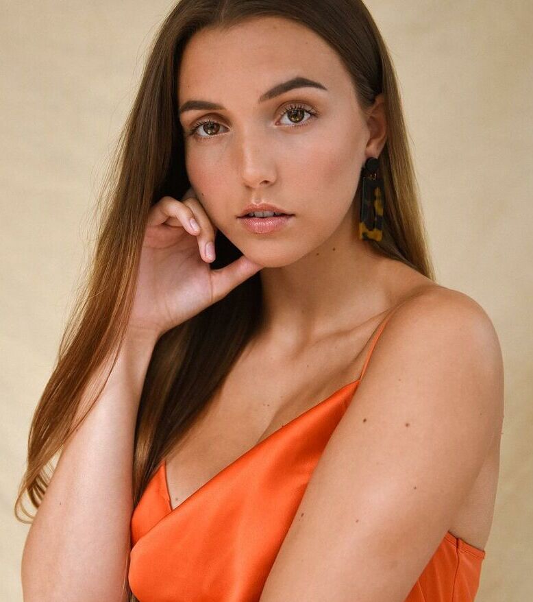Daisy Crew nude