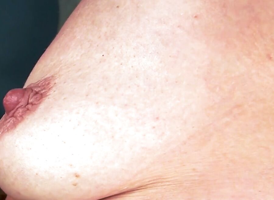 Sweet tits & cum