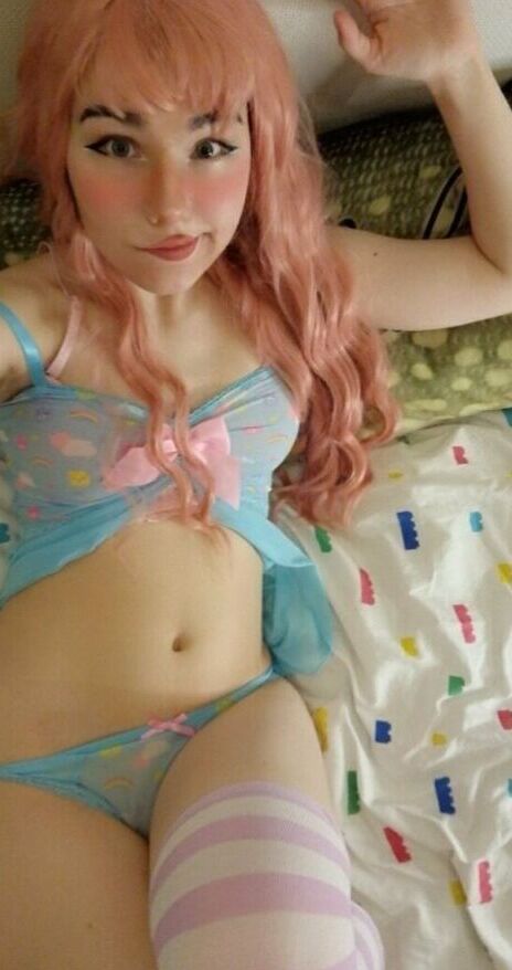 HappyLikeAwall nude