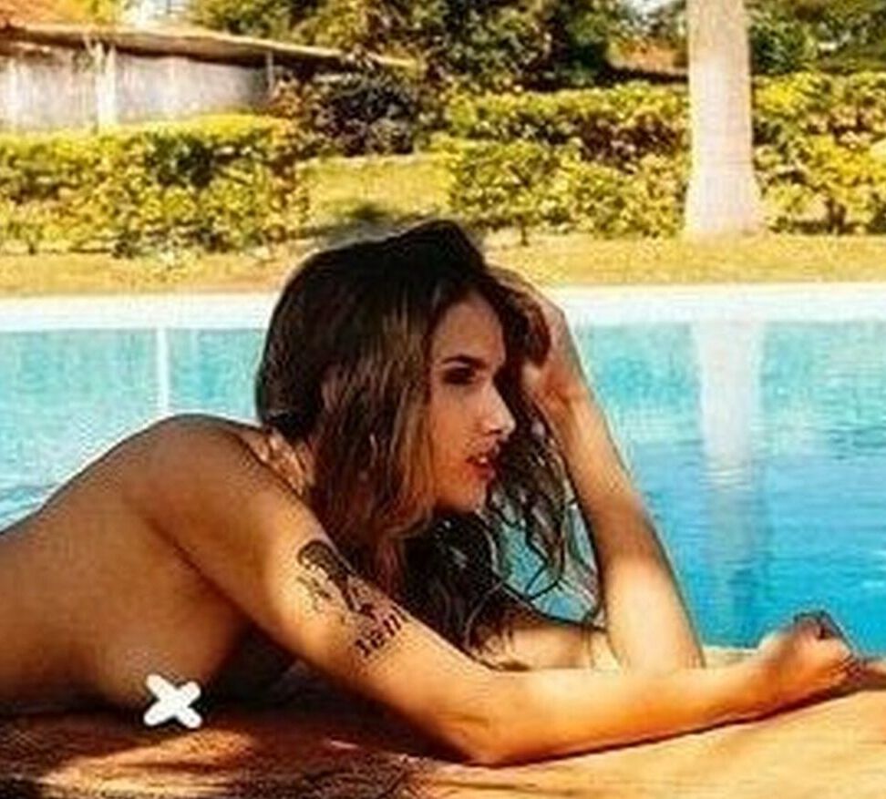 Satrinna nude