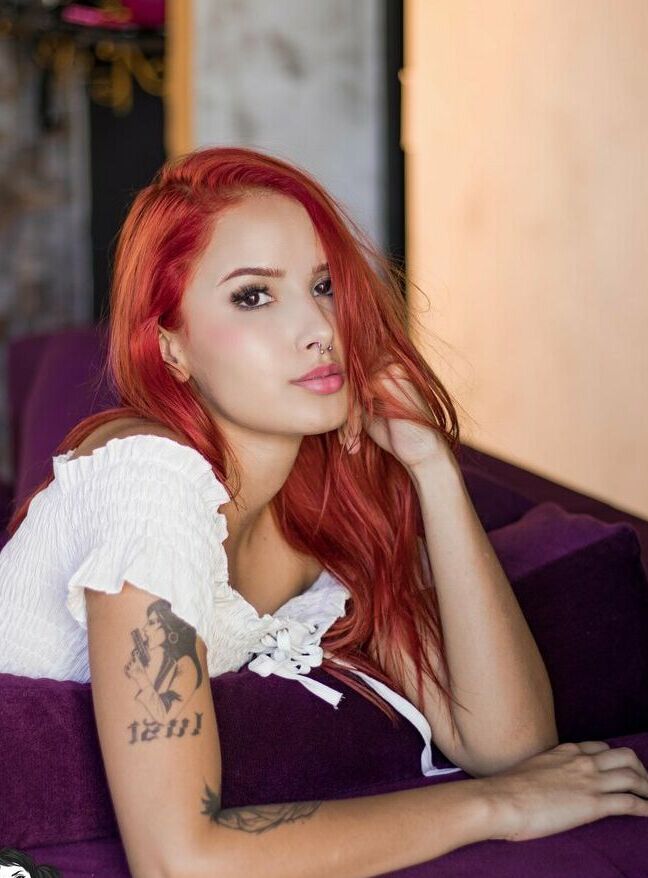 Satrinna nude