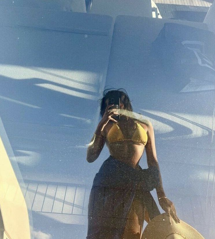 Shreya Arun nude