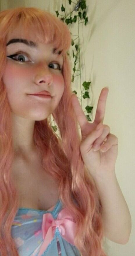 HappyLikeAwall nude