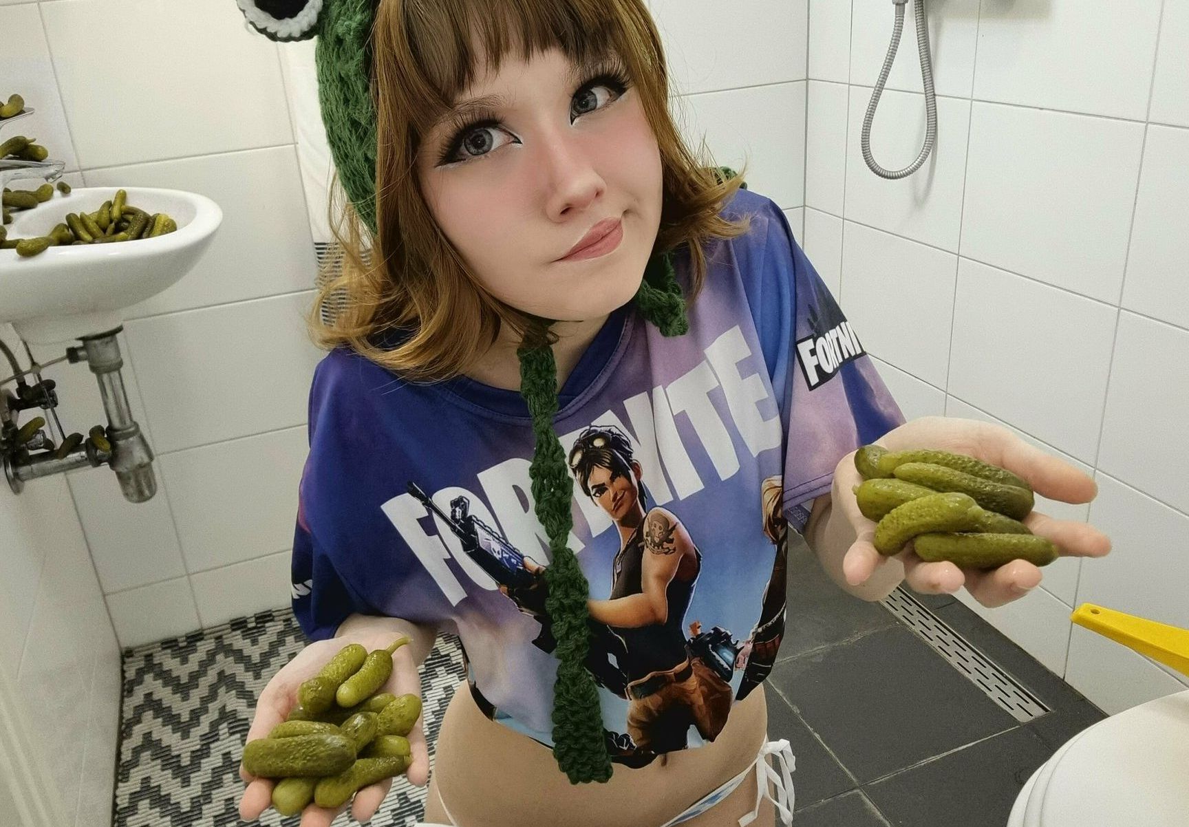 HappyLikeAwall nude
