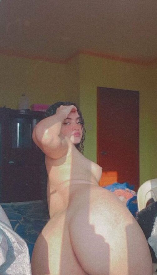 Iwaifu nude