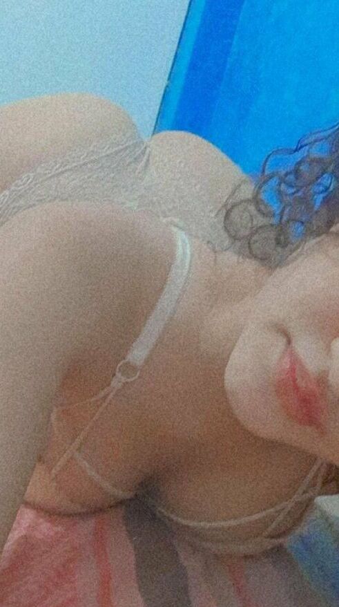 Iwaifu nude