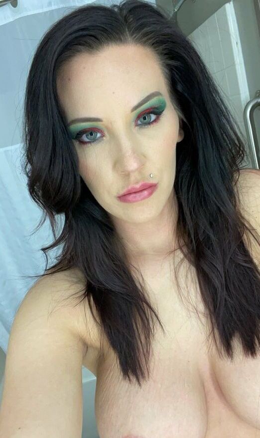 Hotwife_brookeblaze nude