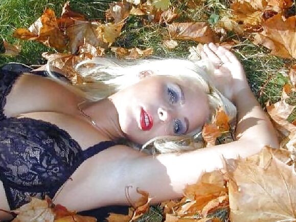 Random MILFS & Matures