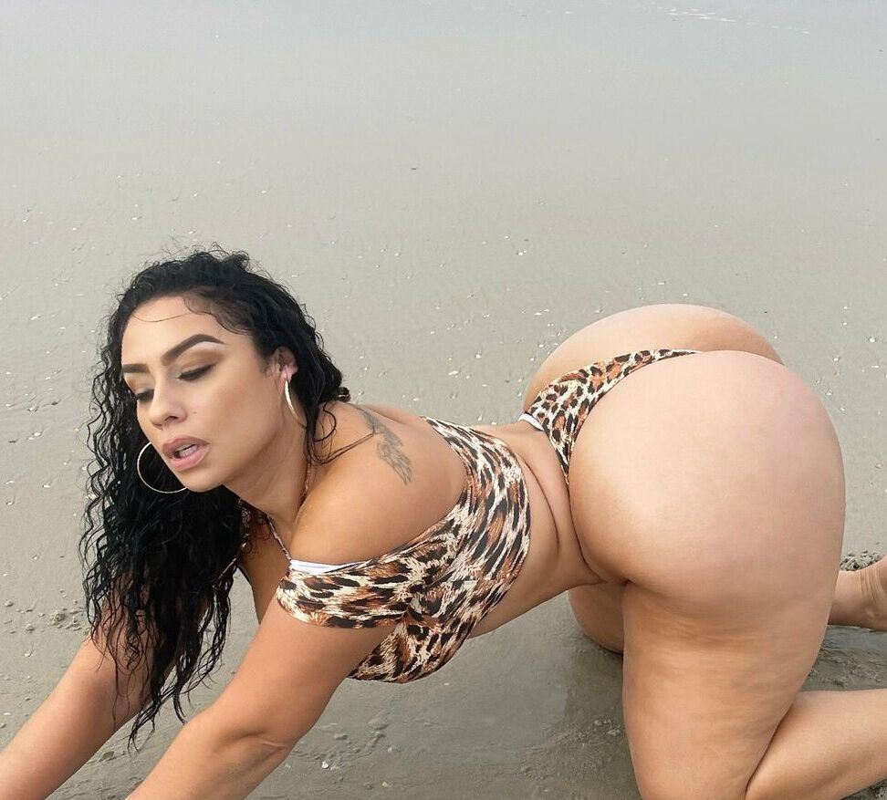 Selene Castle nude