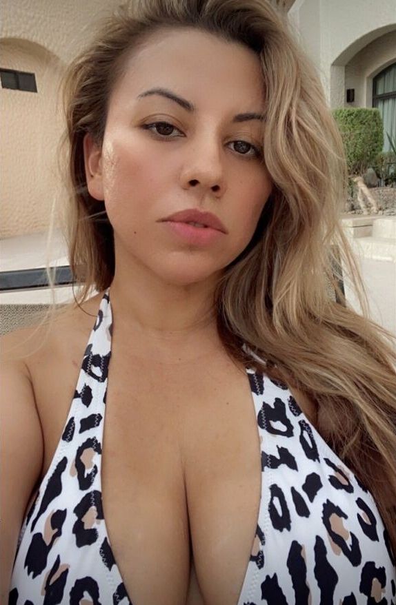 Adriana_sports nude