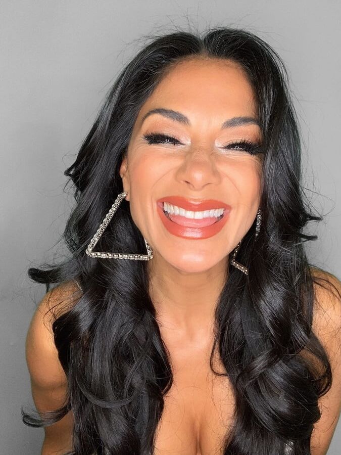 Nicole Scherzinger: Hair and Tits