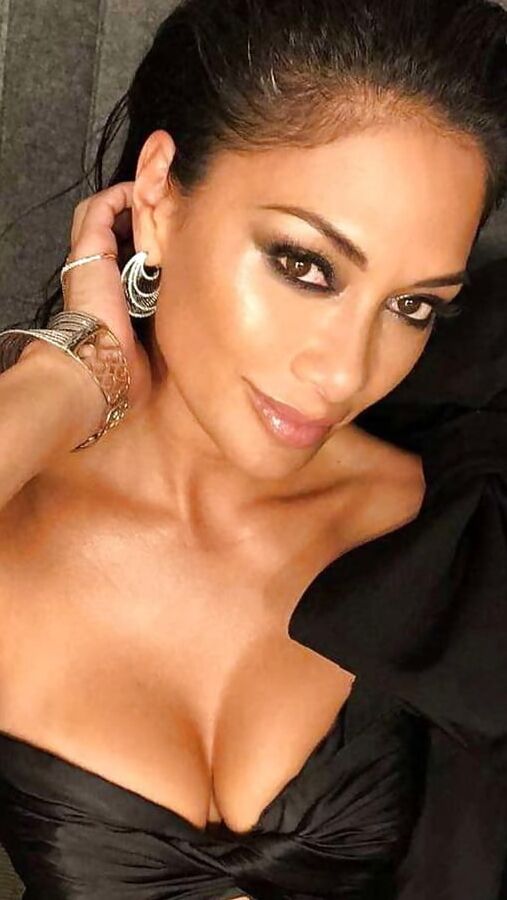 Nicole Scherzinger: Hair and Tits