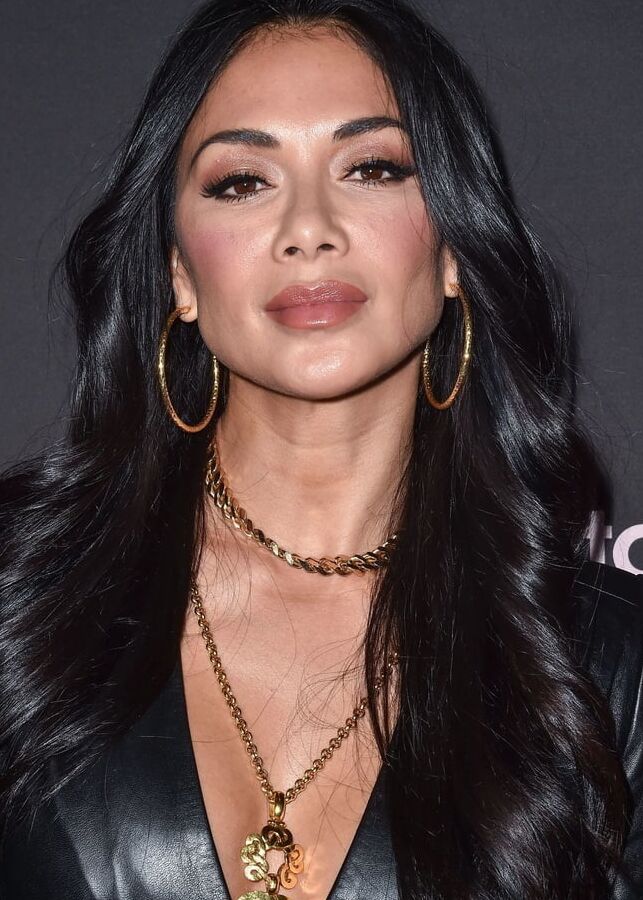Nicole Scherzinger: Hair and Tits