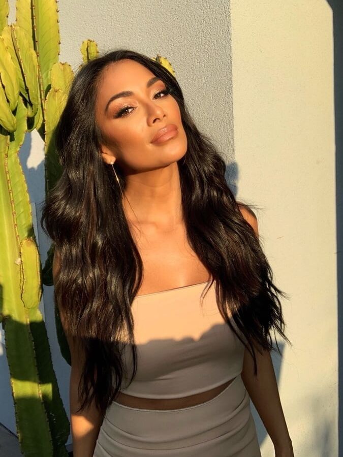 Nicole Scherzinger: Hair and Tits