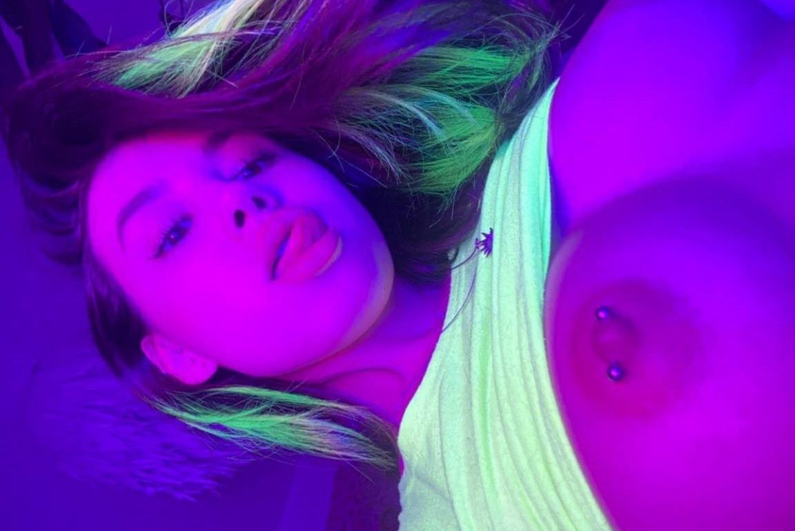 Aliya_kiss nude
