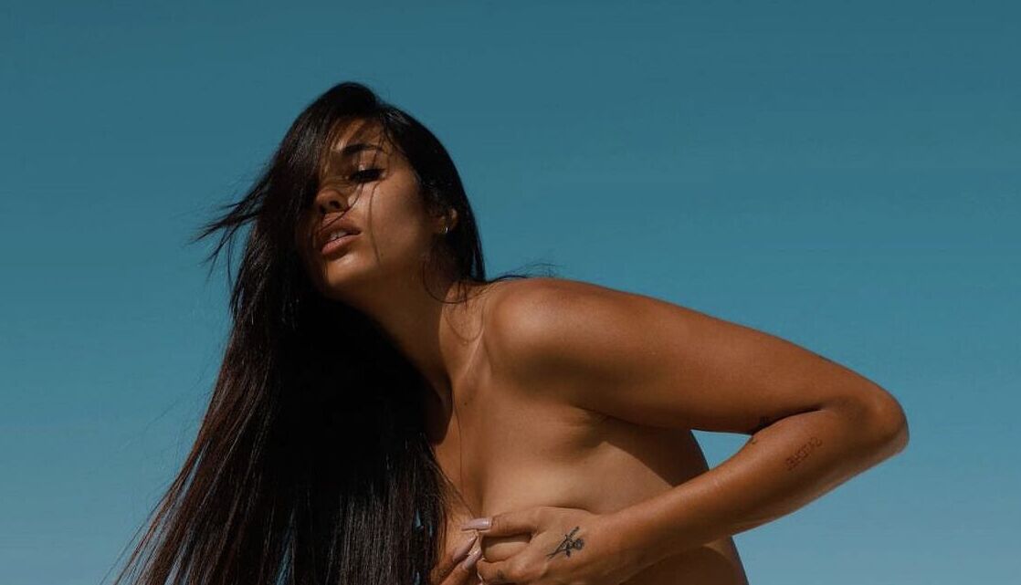 Neomi Attal nude
