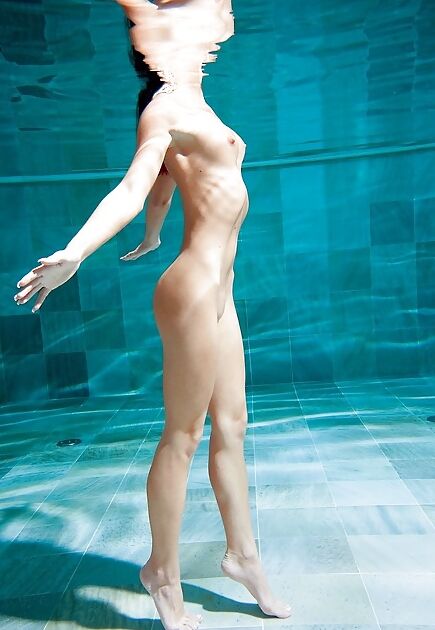 Teen hourglass waists