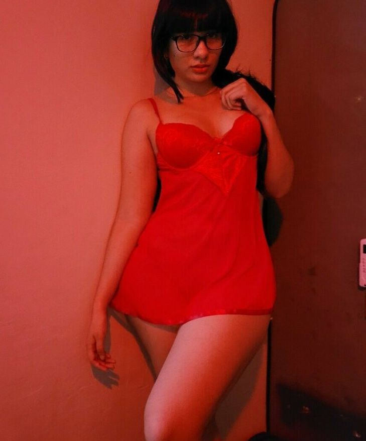Artmisa nude