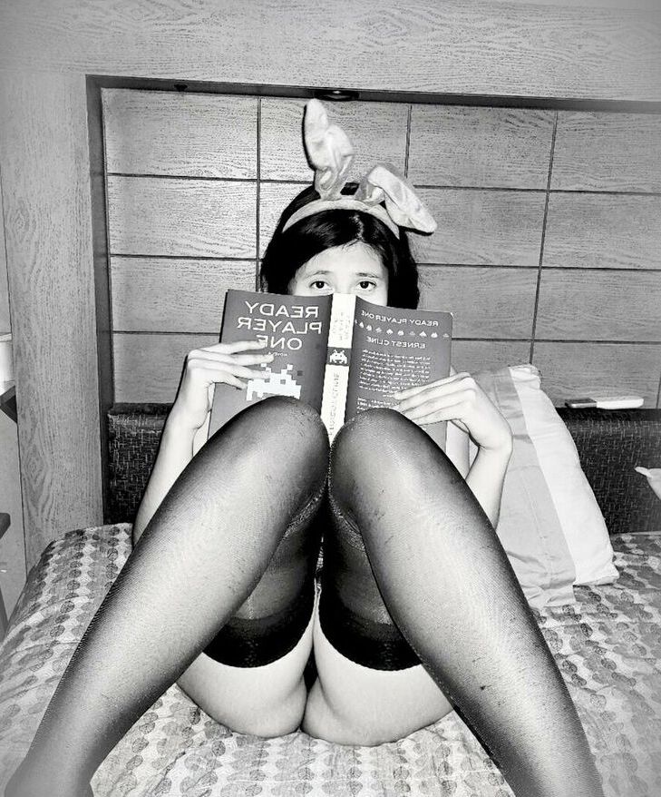 Artmisa nude