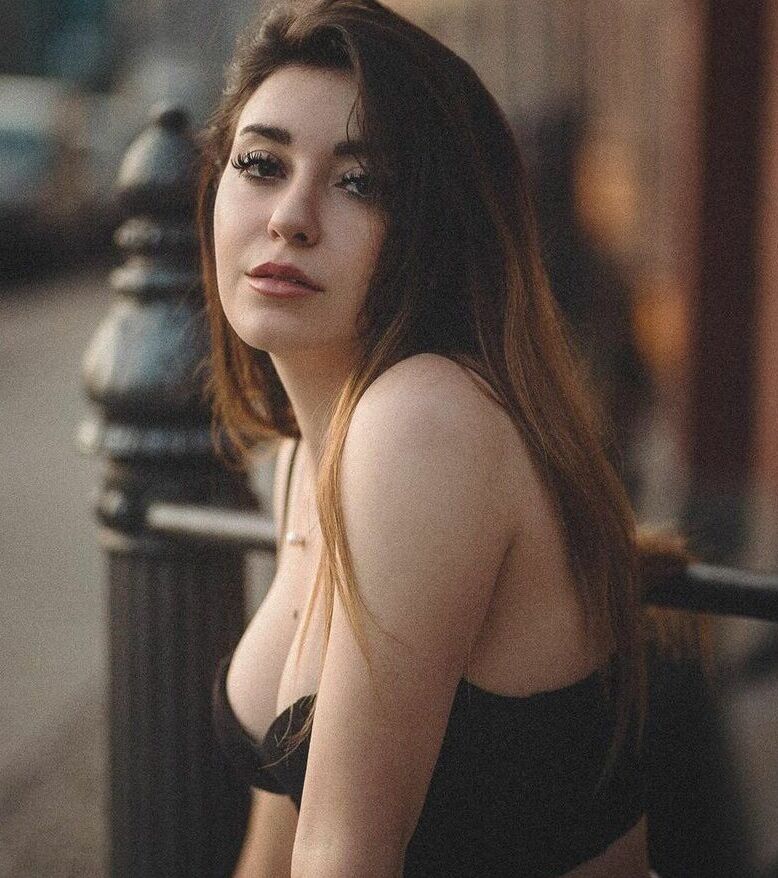 AnniTheDuck nude