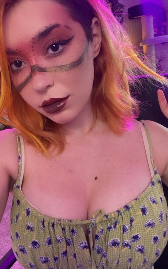 AnniTheDuck nude