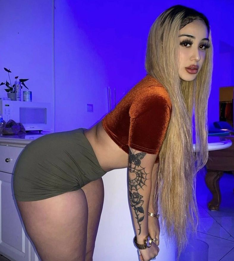 Champagnejennii nude