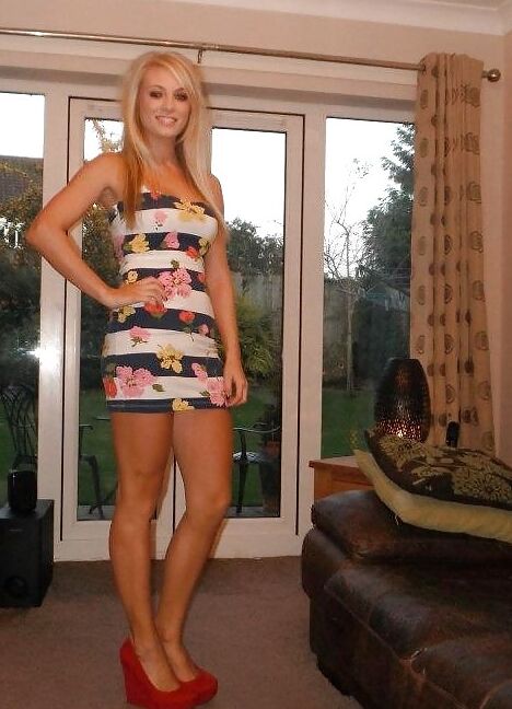 Sexy legs, heels and nylons from the web --