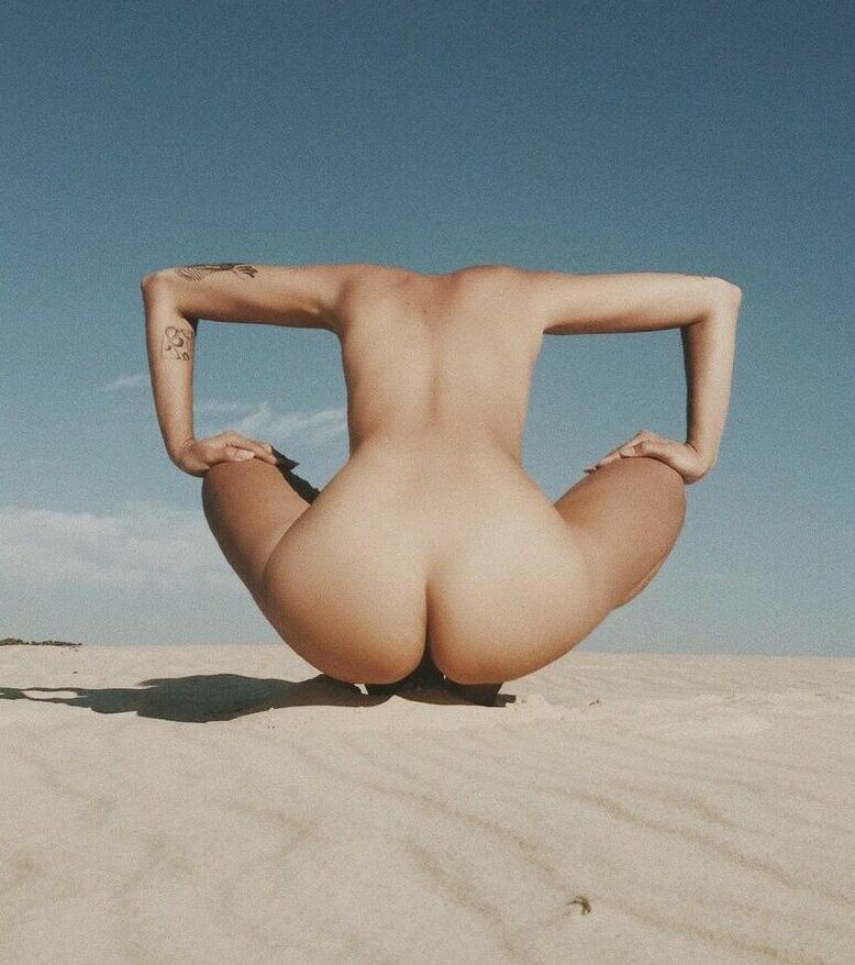 Mazi Moreto nude