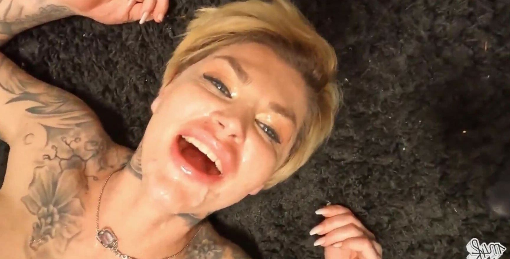 MerryFun nude