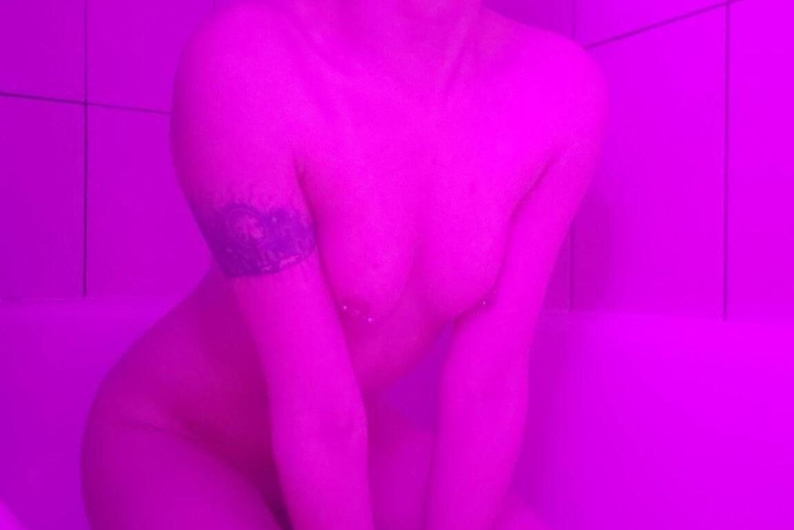 Roseironad nude