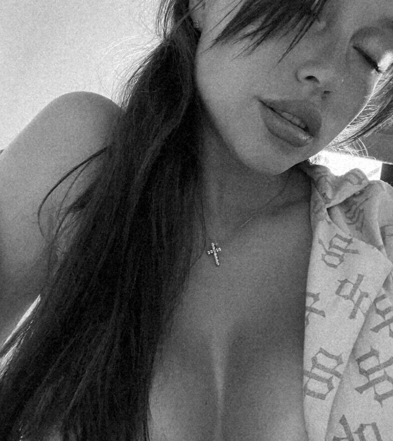 Top Baby ASMR nude