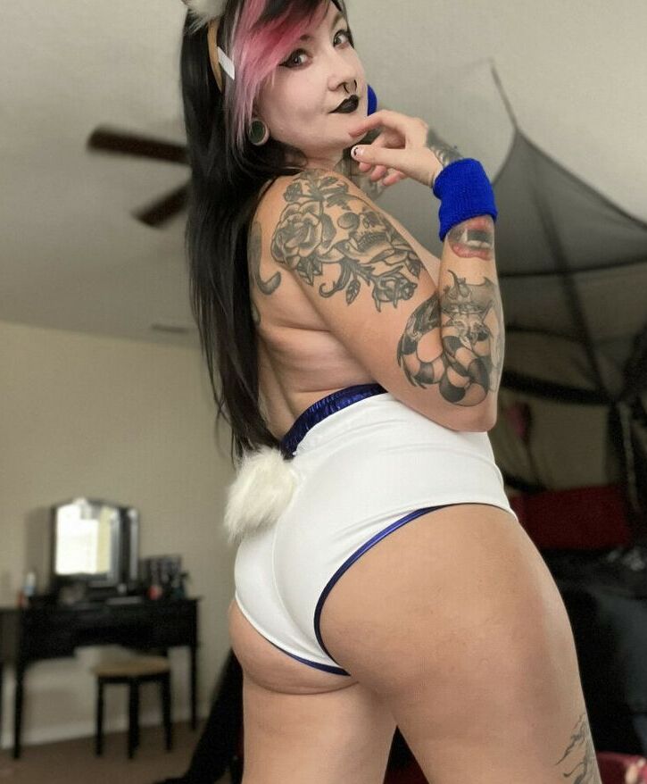 Gotthicck nude