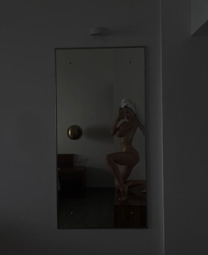 Top Baby ASMR nude