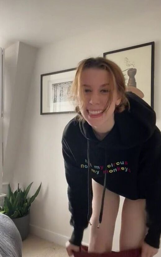 Seen Ellbats nude