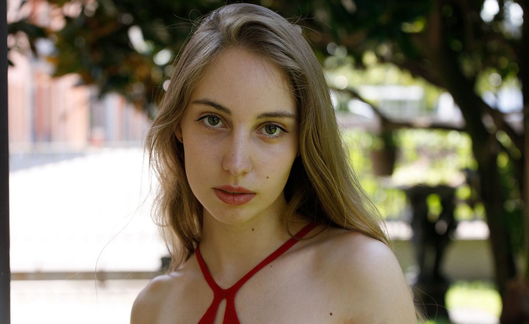Claudia Veneza nude