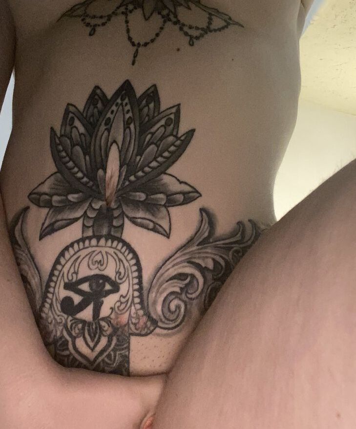Lexiblow nude