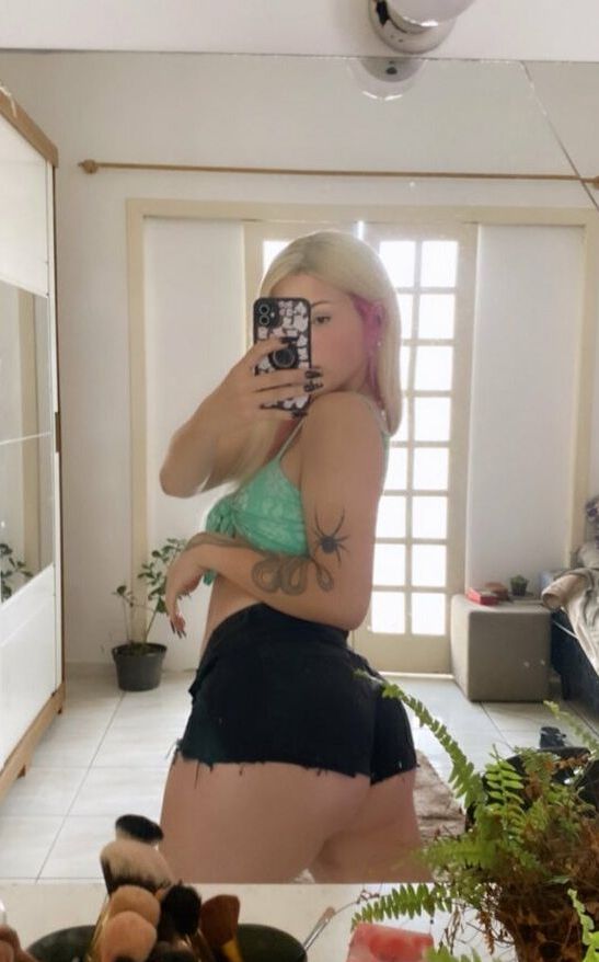 Maia Feel nude