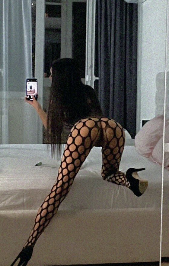 Nika Kissing_ nude