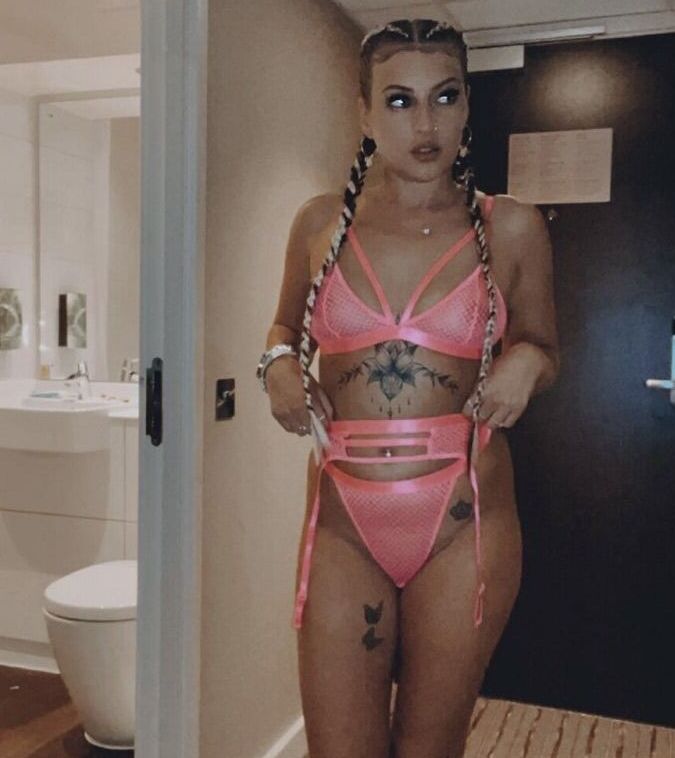 Kerrieessex nude