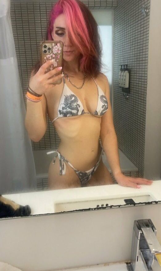 Redjeepher nude