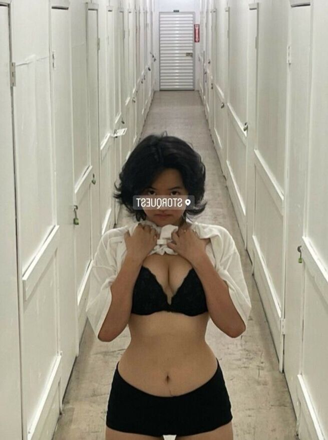 Lydiaren nude
