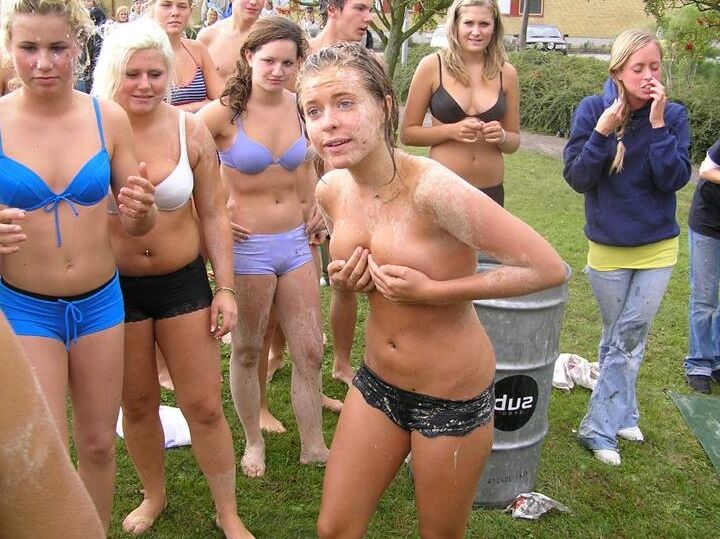 Amateur college girlfriends flashing and topless in public