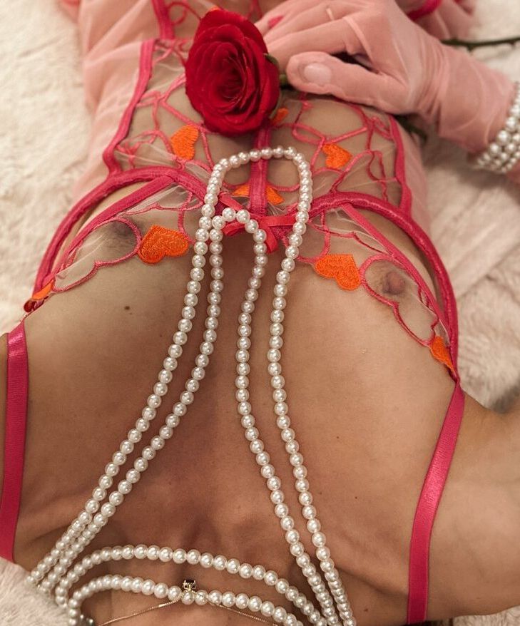 Footish Ann nude