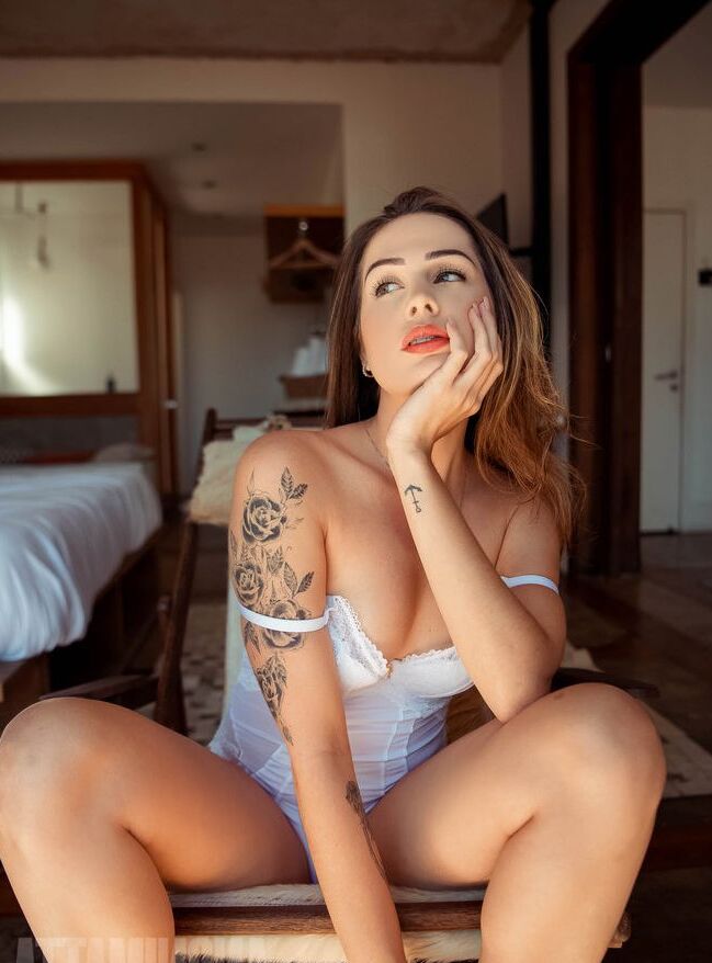 Suellen Felix nude