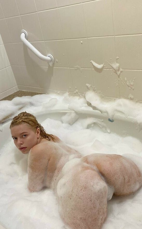 Katanasunshine nude