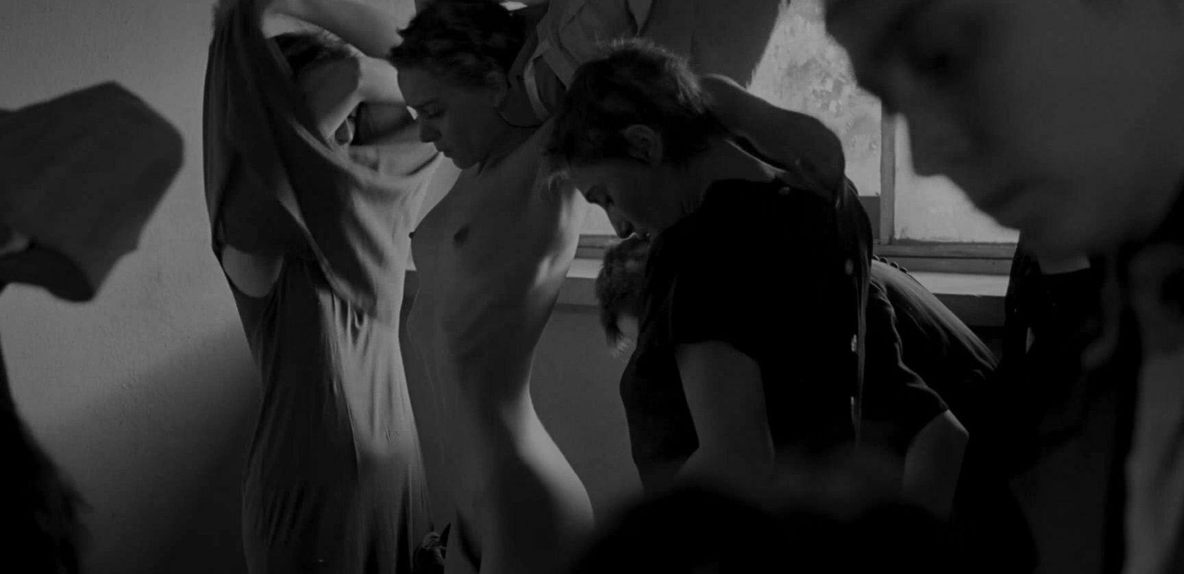 Embeth Davidtz nude