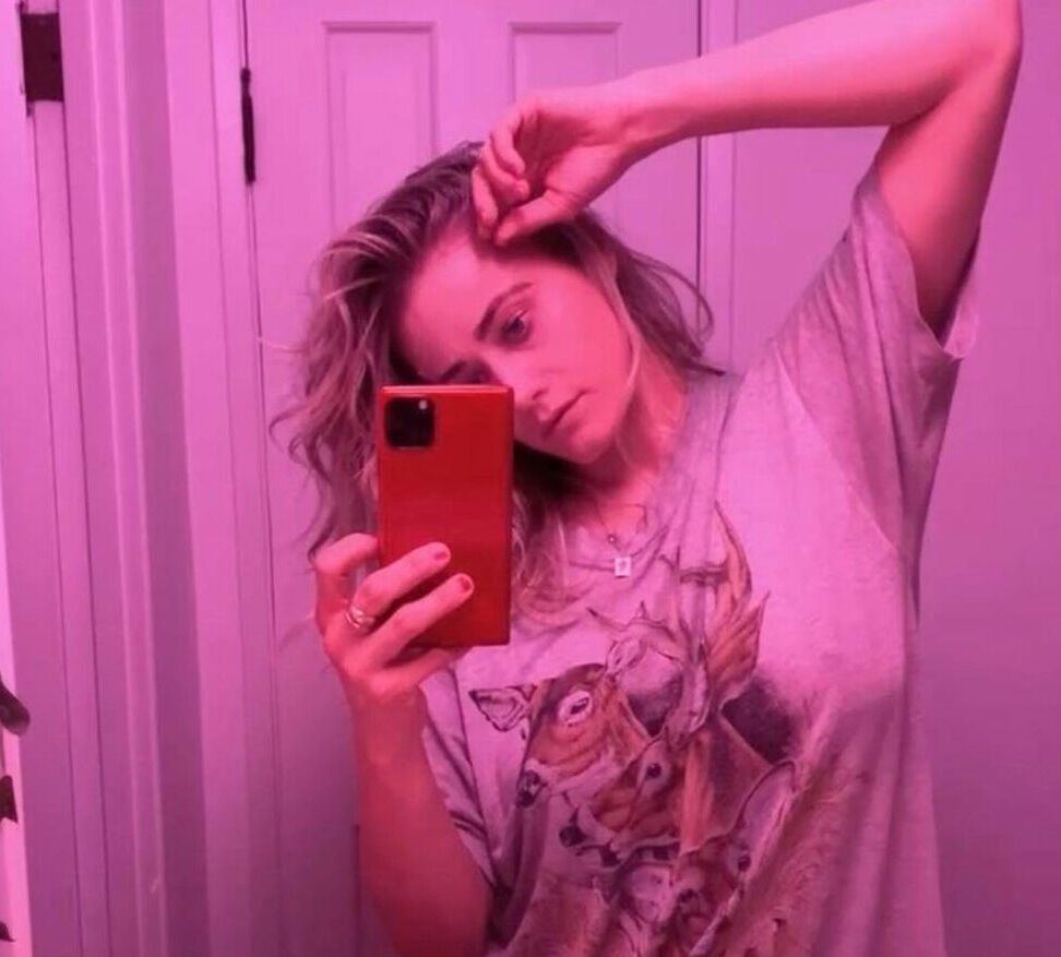 Olivia Taylor Dudley nude