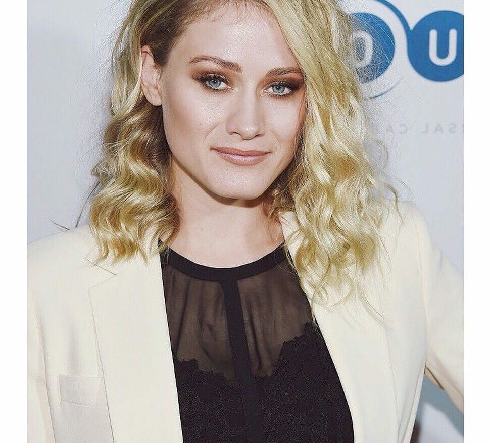 Olivia Taylor Dudley nude