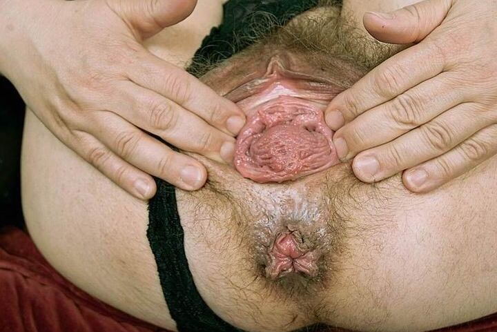 mature shows her very huge pussy